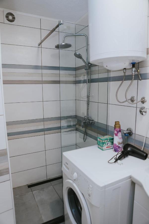 I&T Apartman Gospić エクステリア 写真