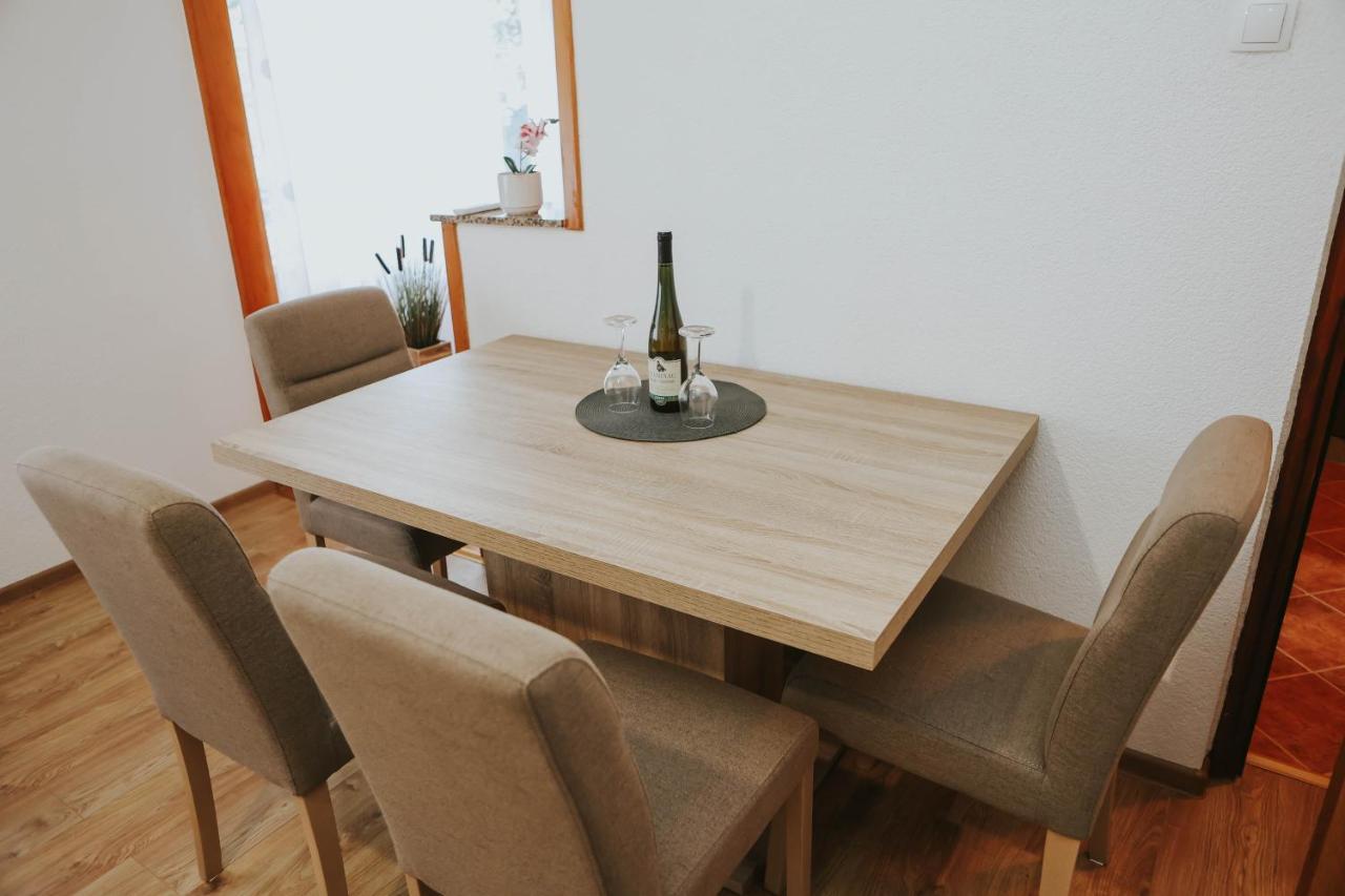 I&T Apartman Gospić エクステリア 写真