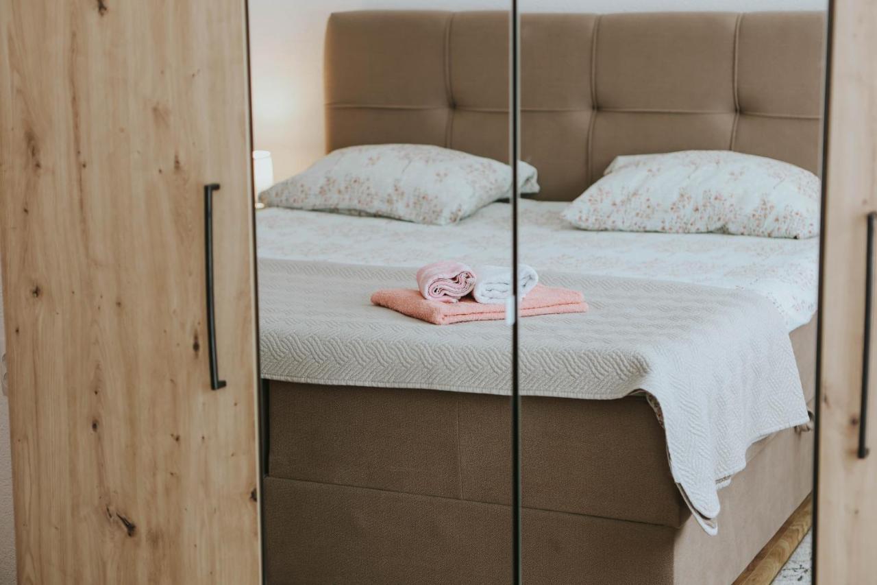 I&T Apartman Gospić エクステリア 写真