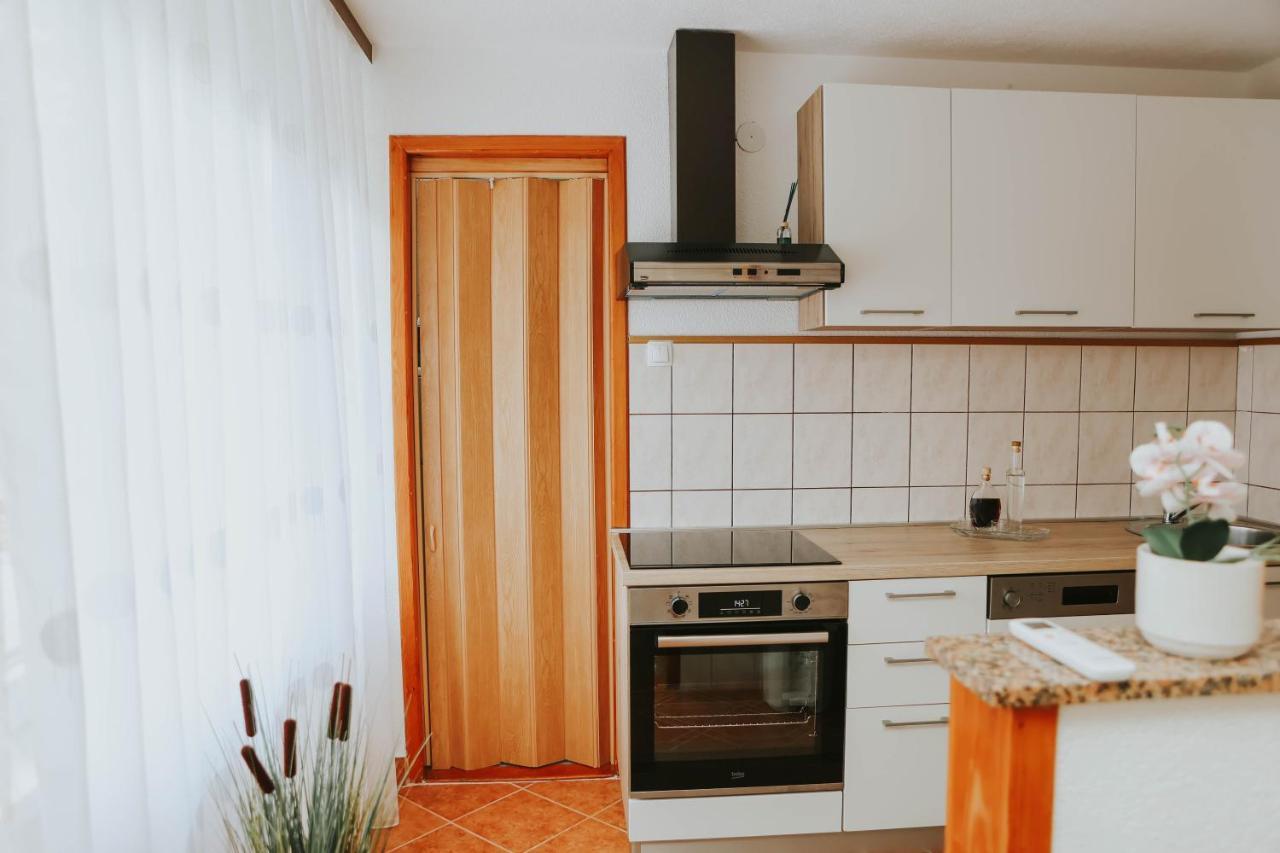 I&T Apartman Gospić エクステリア 写真